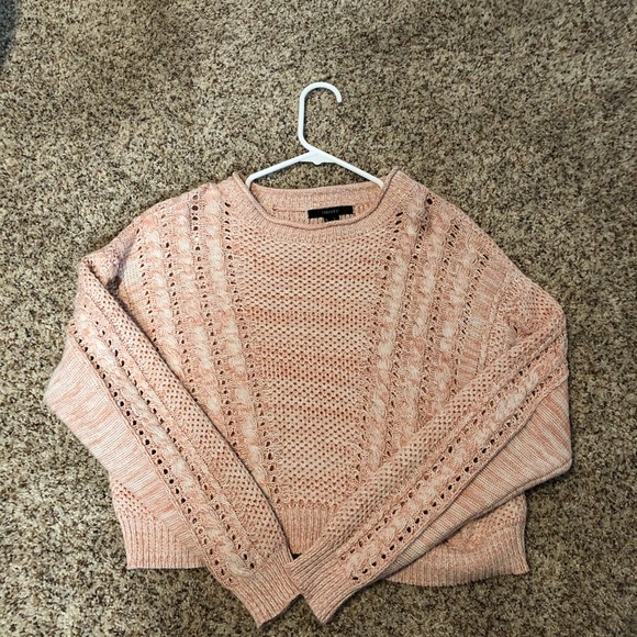 Forever21 Coral sweatshirt - Picture 3 of 5